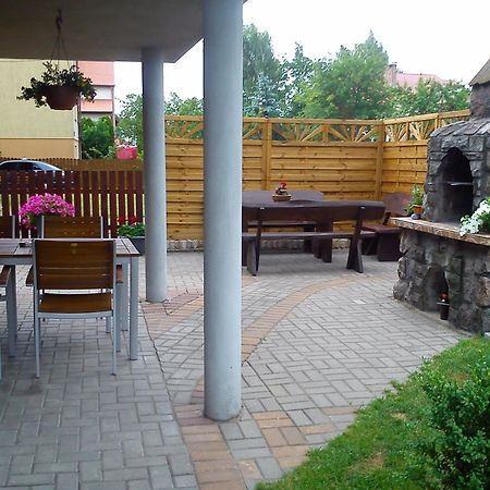 Pokoje Goscinne Halina Łeba Exterior foto